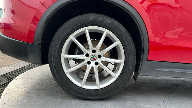 Alfa Romeo Stelvio 2.2 D 210 Speciale 5dr Auto Diesel Estate